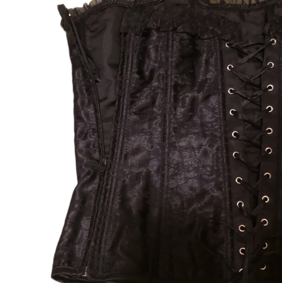 Black lace overlay corset with matching tutu 2xl - Picture 3 of 6